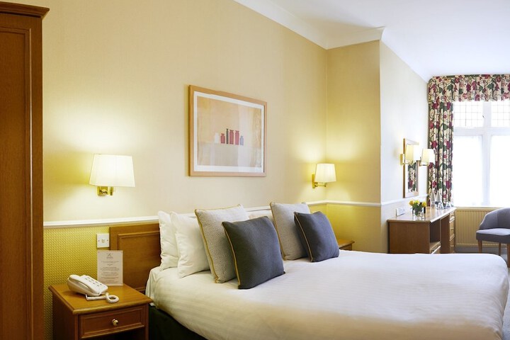 Room 4 of 22