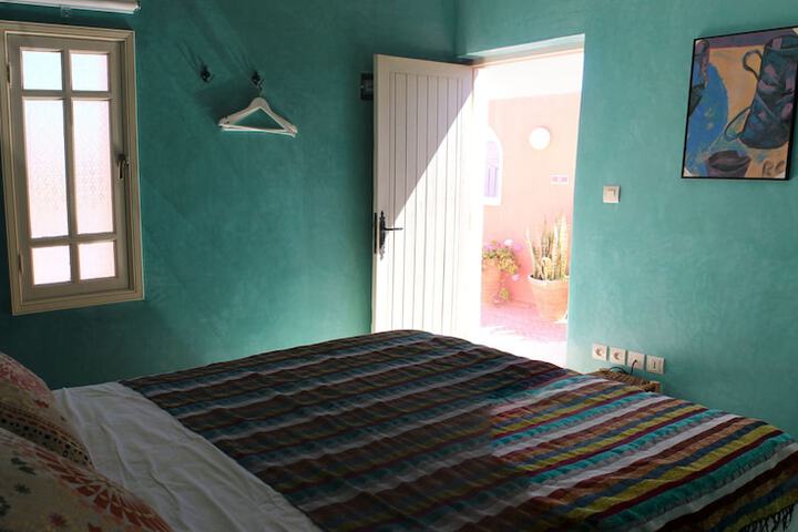Room 7 of 30