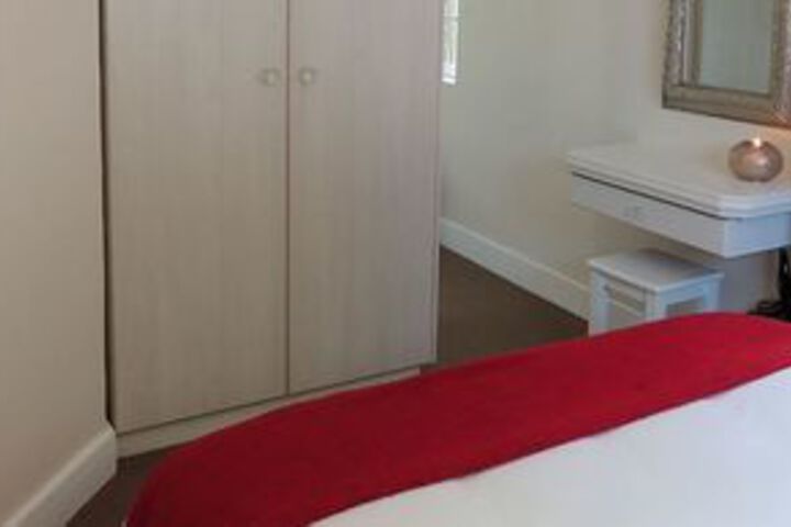 Room 37 of 142