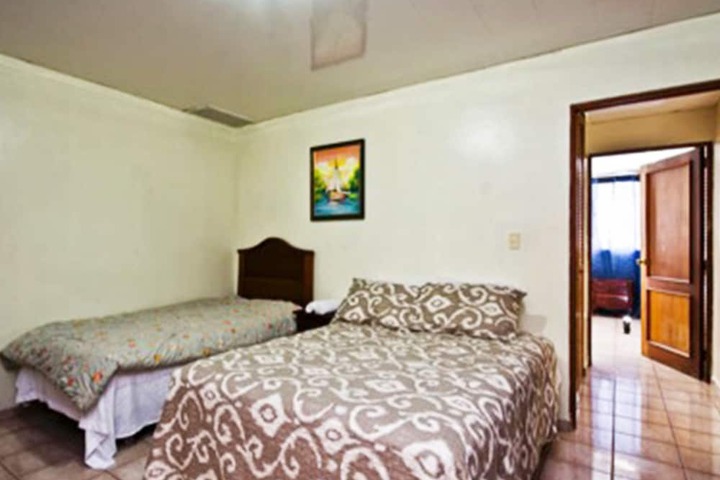 Room 7 of 17