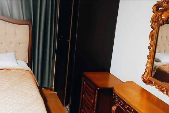 Room 32 of 50