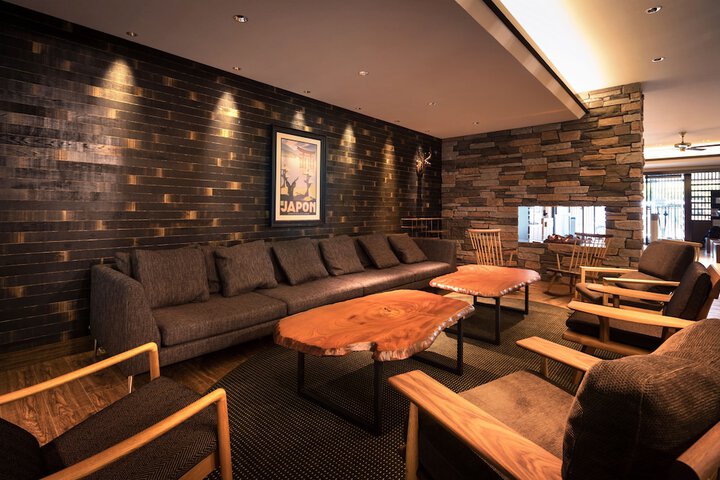 Hotel Interior 7 of 129