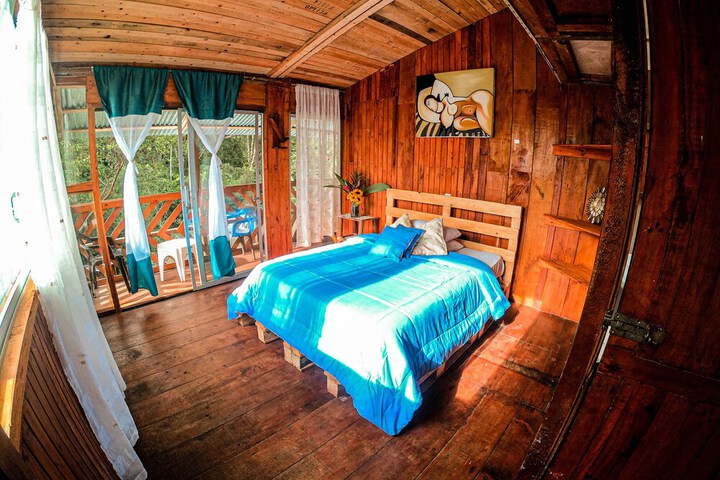 Room 10 of 79