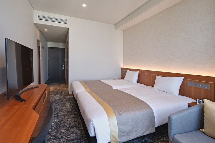 Room 15 of 158