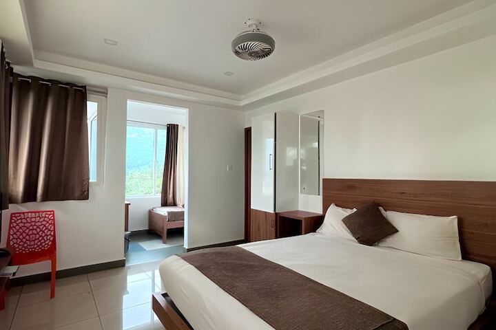 Skybz Honeyrock farm resort