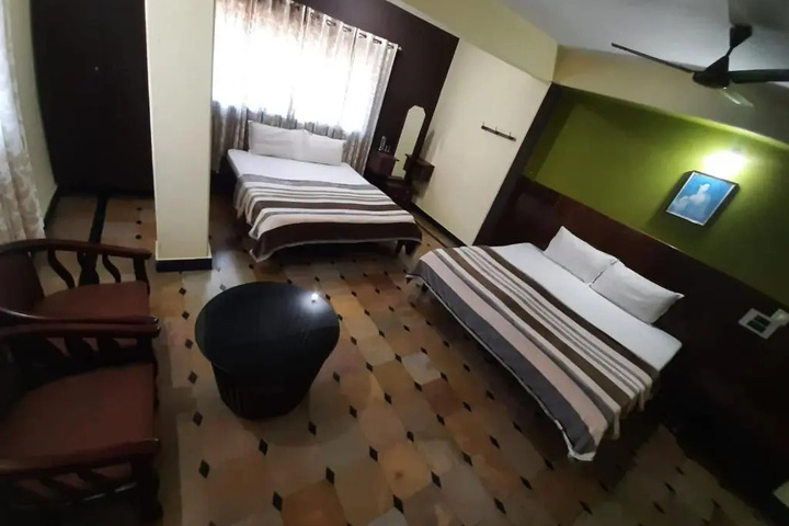 HOTEL CAVERI COMFORT INN