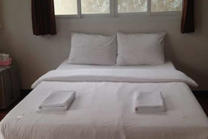 Room 4 of 46
