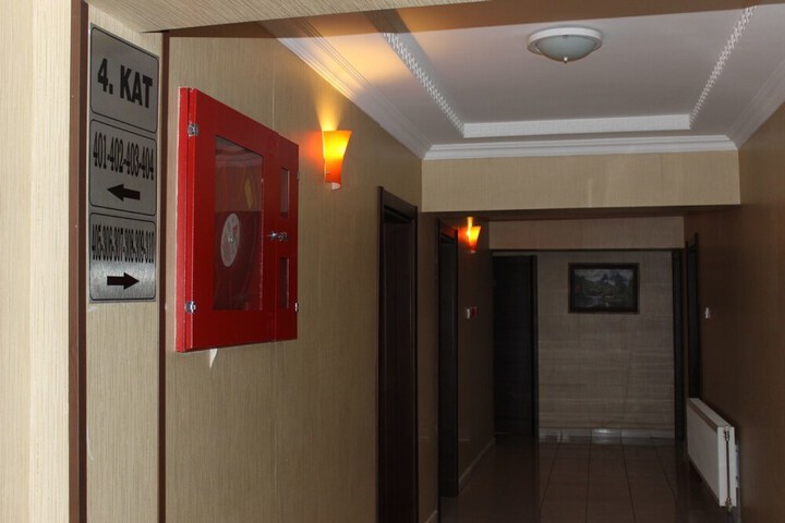 Ballroom/Hall 67 of 69