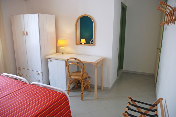 Room 13 of 59