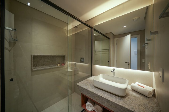 Room 21 of 72