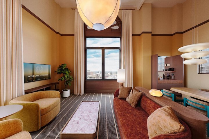 Room 15 of 36