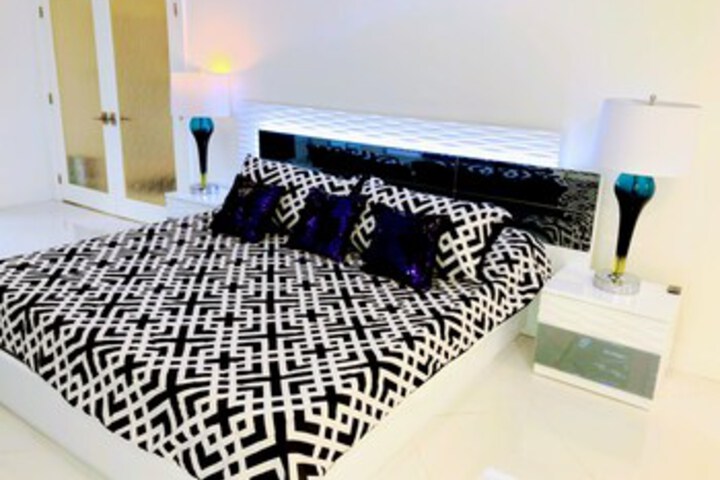 Room 40 of 48