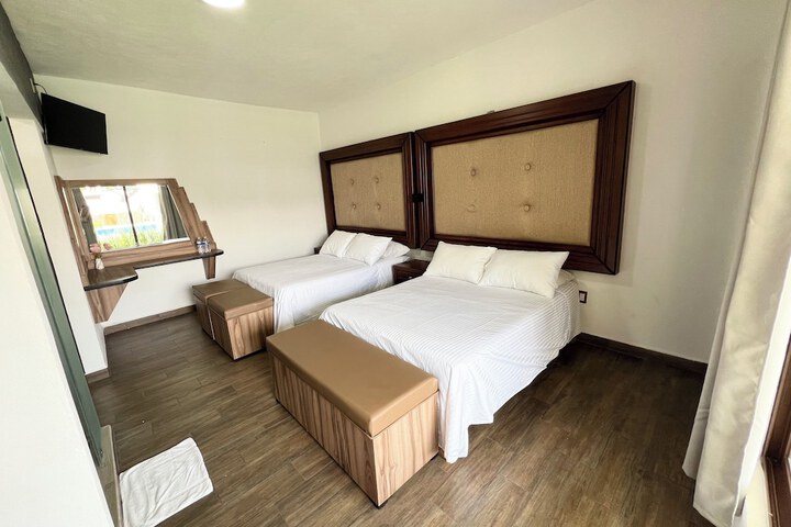 Room 8 of 64