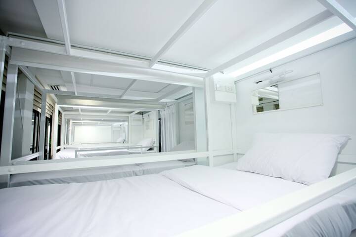 Room 5 of 51