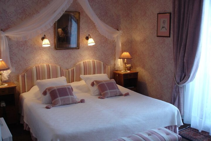 Room 14 of 38