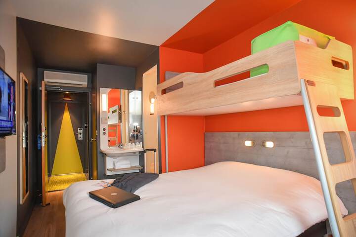 Room 20 of 45