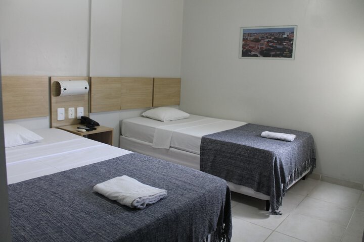 Room 11 of 24