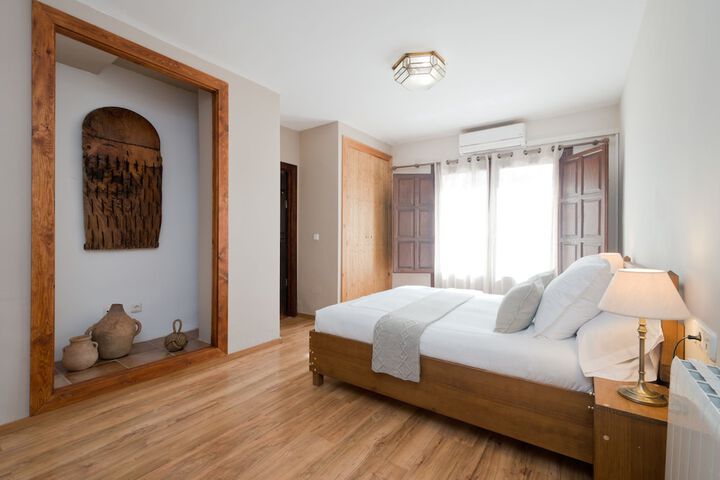 Room 11 of 51
