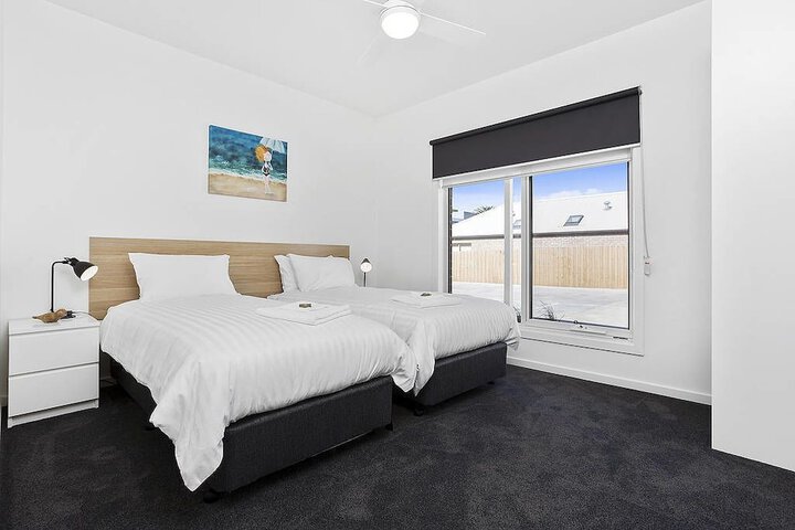 Room 2 of 26