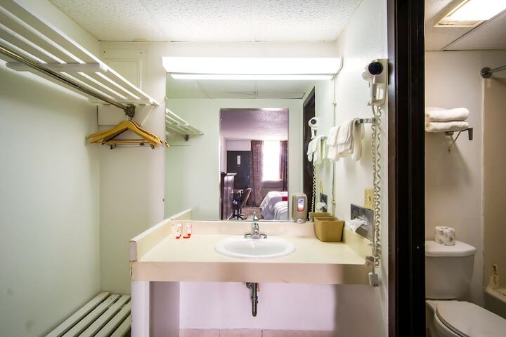 Room 50 of 57