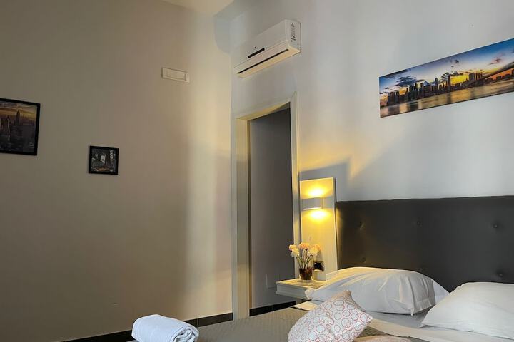 Hotel Oceania in Naples