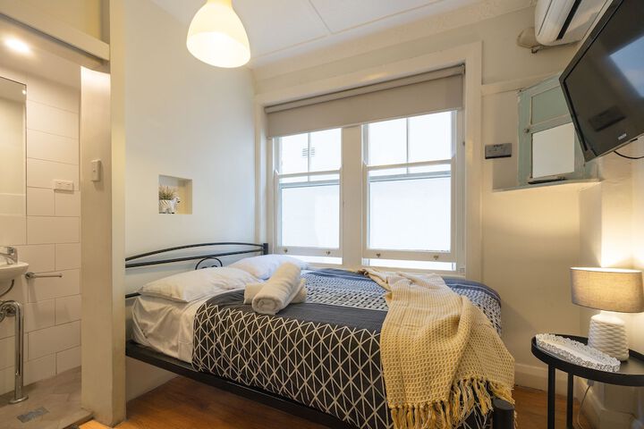 Room 13 of 61