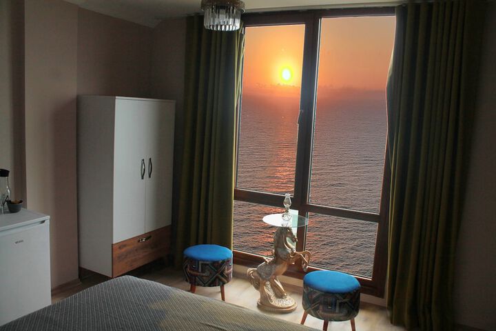 Room 14 of 40