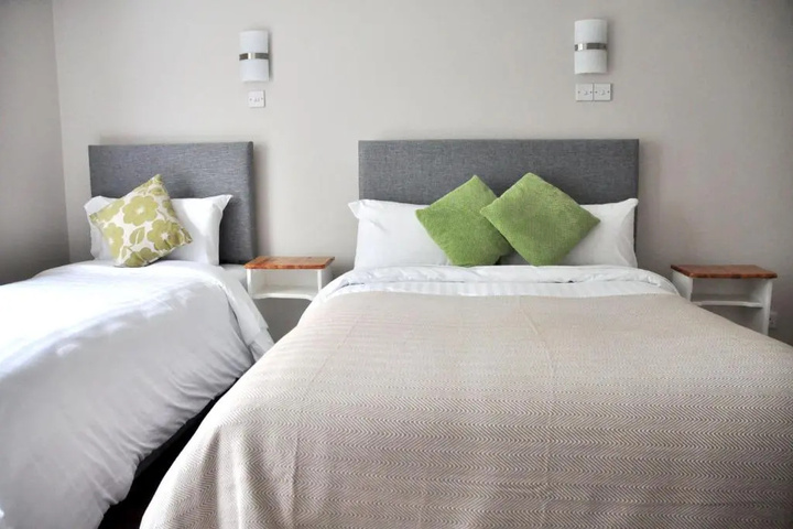 Room 2 of 13