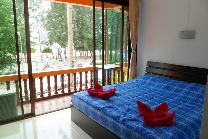 Room 6 of 21