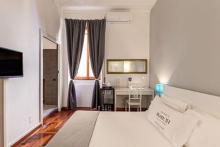 Room 21 of 34