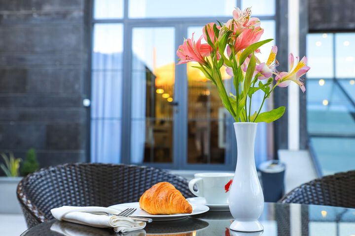 Breakfast/Coffee Service 19 of 28