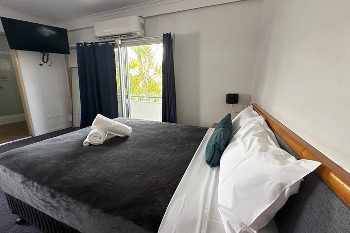 Room 14 of 75