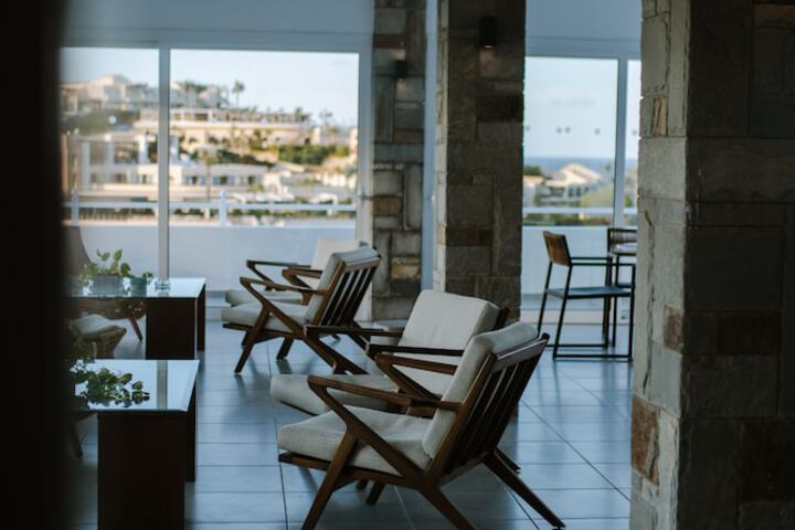 Guest Lobby