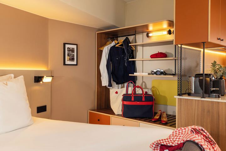 Room 61 of 203
