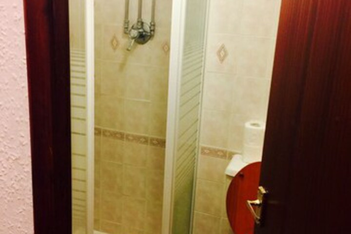 Room 8 of 70