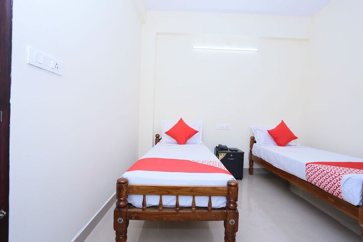 Room 8 of 30