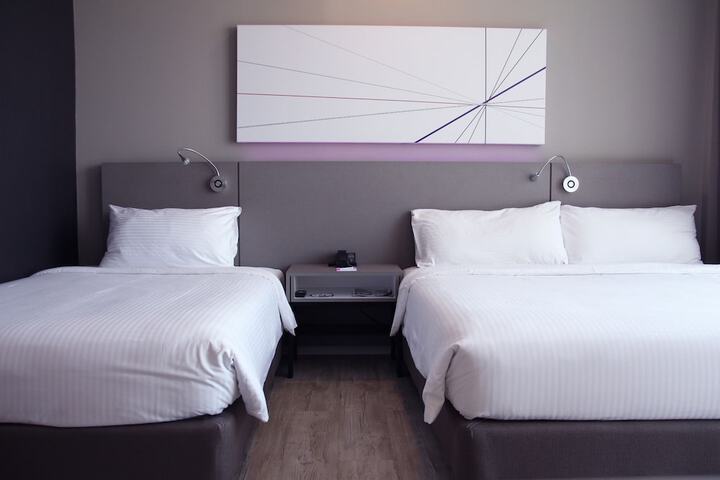 Room 26 of 86