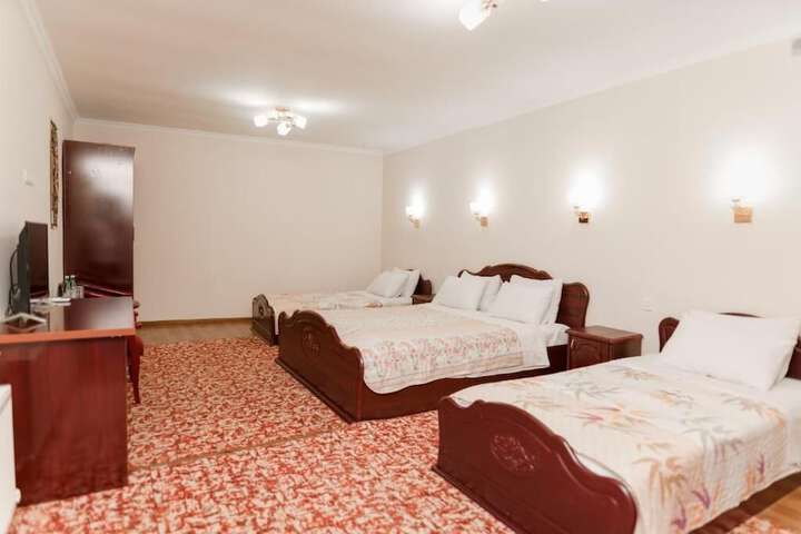 Room 6 of 20