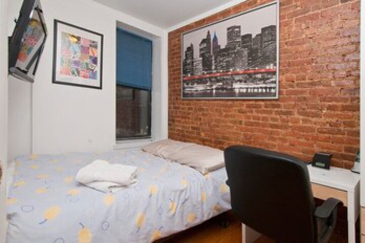Room 41 of 46