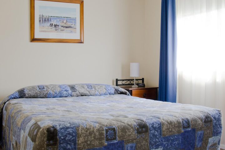Room 8 of 31