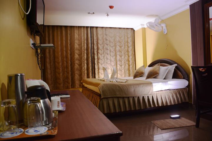 Room 8 of 41