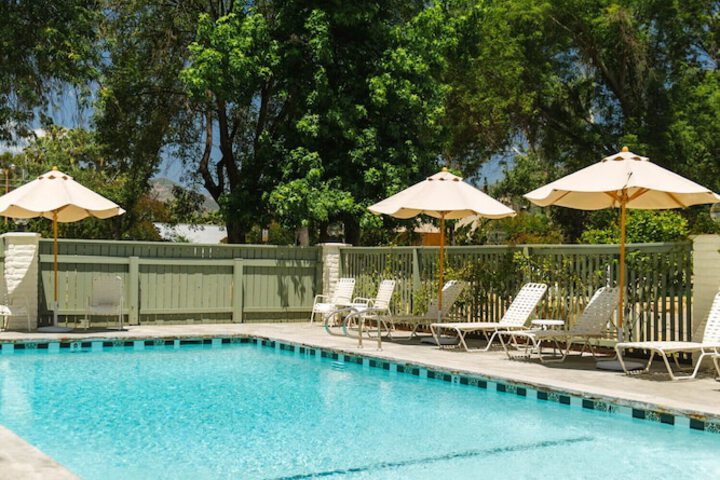 Pool 16 of 24