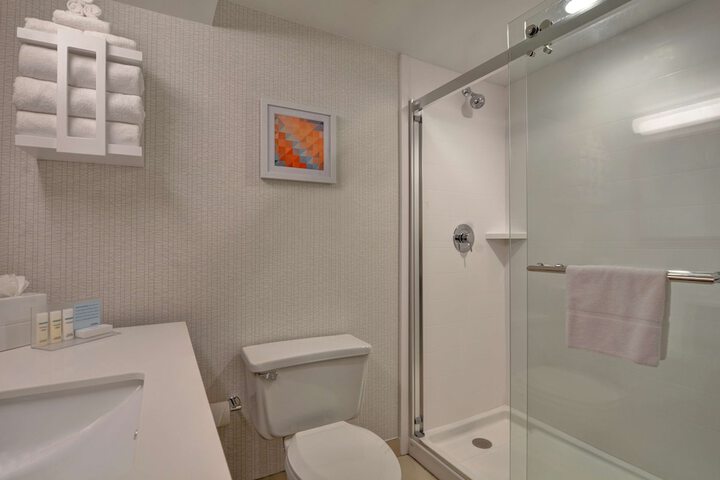 Bathroom shower