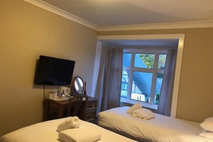 Room 9 of 47