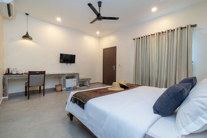 Room 9 of 21