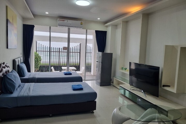 Room 90 of 263
