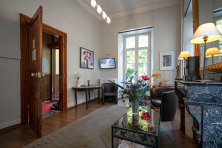 Executive Lounge