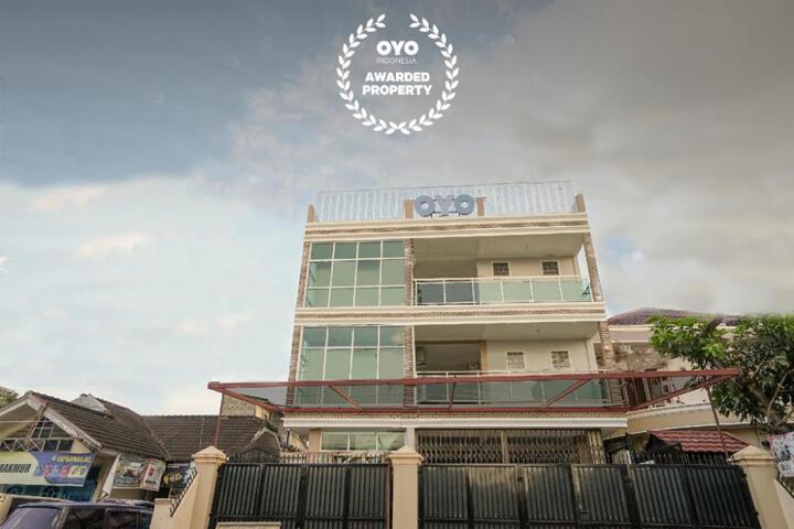 OYO Life 948 Vivi Residence Syariah Ii