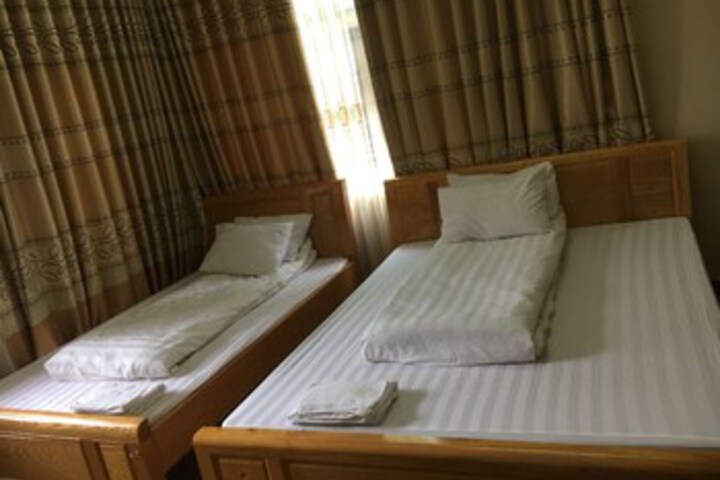 Room 13 of 21