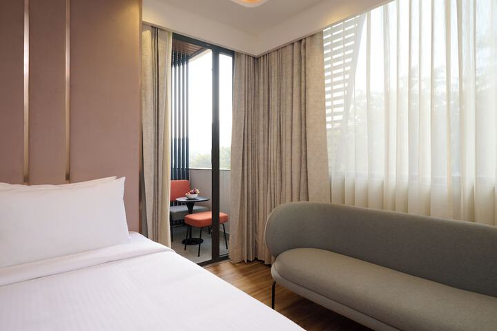 Room 16 of 31